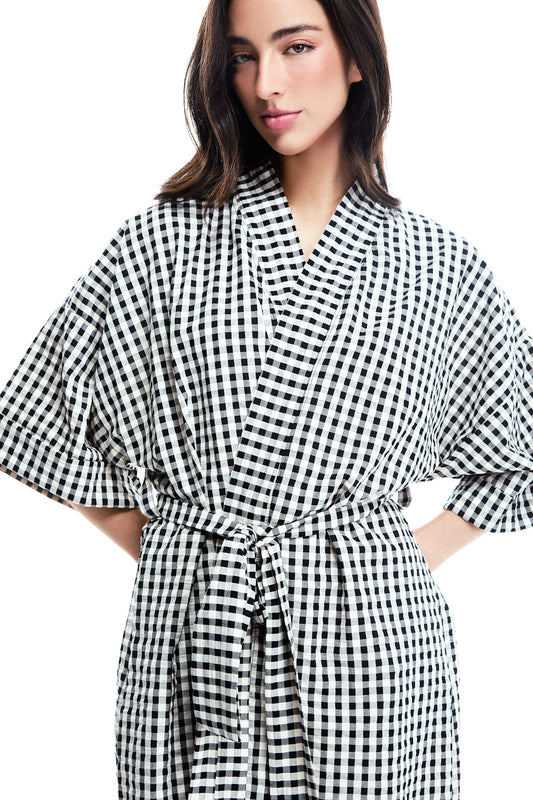 Robe Akin