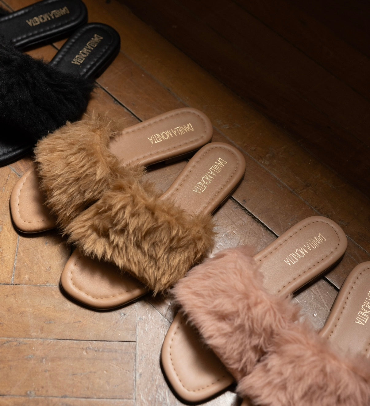 Chinelo Carpenter Off White